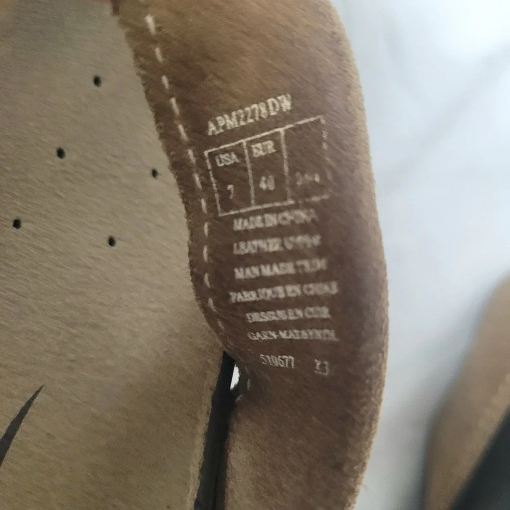 Rockport Kinetic Air Circulator Mens 7 Brown Suede Flip Flop Sandals
